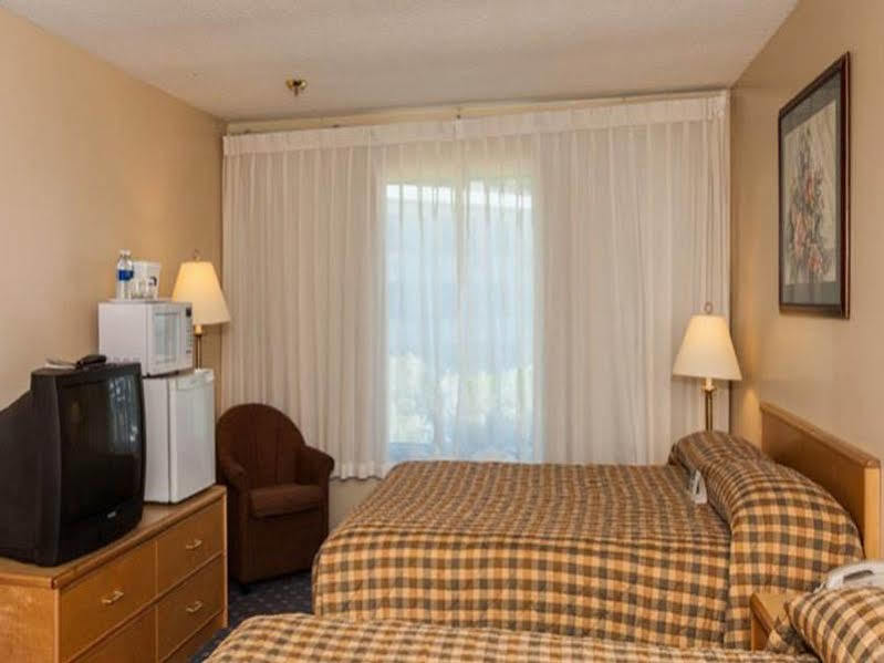 Howard Johnson By Wyndham Nanaimo Harbourside Exteriér fotografie